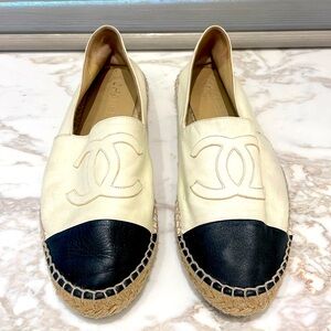 Chanel Interlocking CC Logo Espadrilles Size 41